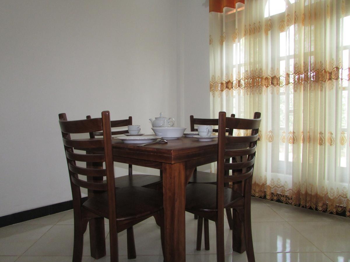 Falcon Villa Induruwa Bagian luar foto