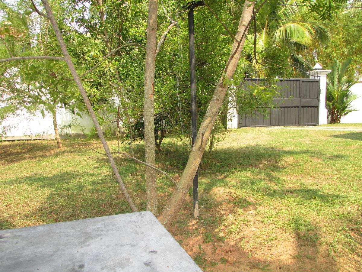 Falcon Villa Induruwa Bagian luar foto