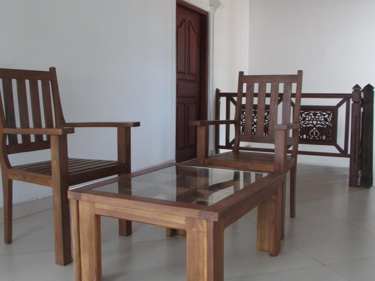 Falcon Villa Induruwa Bagian luar foto